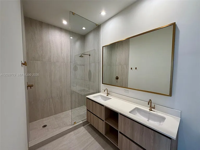 77 SE 5th St #407 — Photo 11