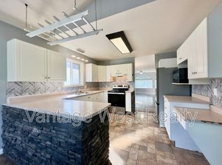 1 Phipps Cres #307, Kelowna, BC V1X7N3