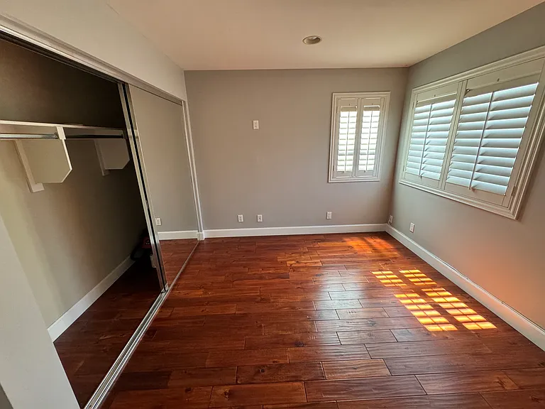 2335 E Poppy St — Photo 17
