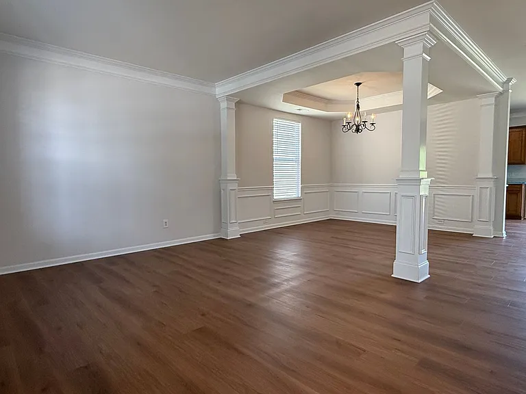 3700 Herkimer Dr — Photo 5