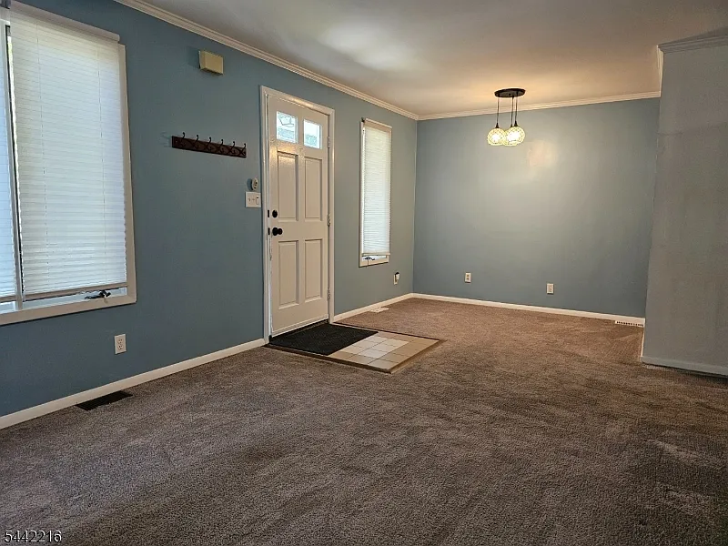 2 bed, 1.0 bath, $2,300 — Photo 3