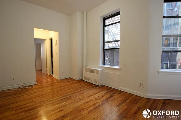 Rented by Oxford Property Group | media 26