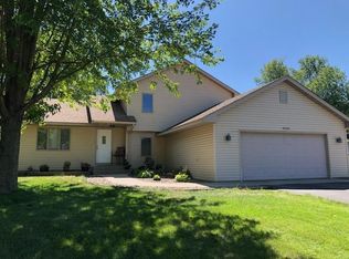 16300 Suel Ln, Prior Lake, MN 55372