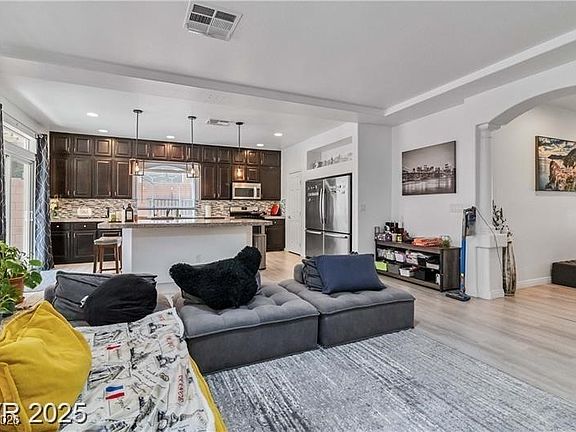 3rd image of 5955 Mendocino Hill Ave