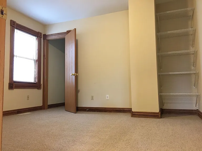460 E Lincoln Ave — Photo 7