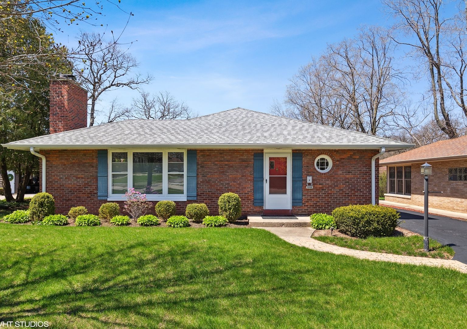 2036 North Ave, Waukegan, IL 60087 Zillow