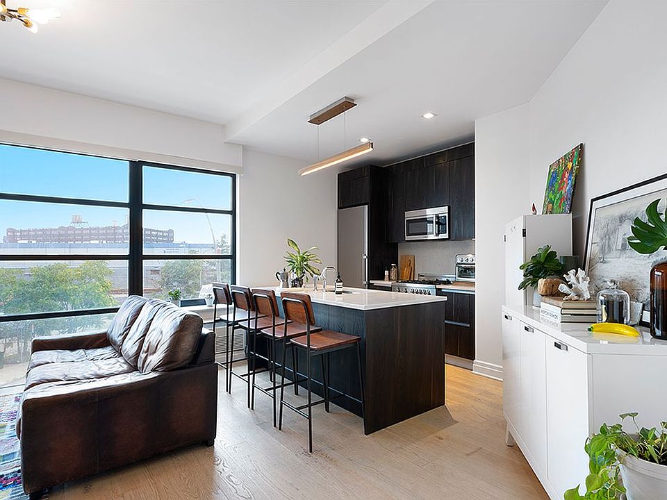 1st image of 13-33 Jackson Ave #3D