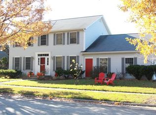 2430 Inverness Rd SE, Grand Rapids, MI 49546