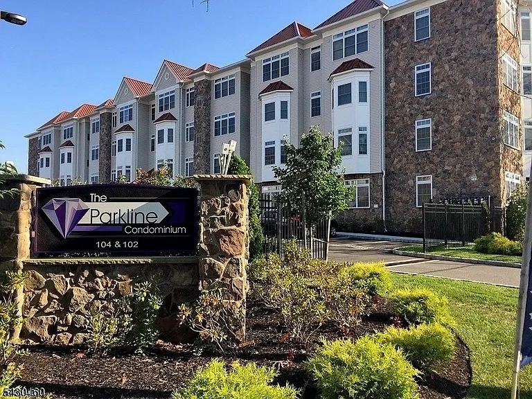 102 E Elizabeth Ave #406 — Photo 1
