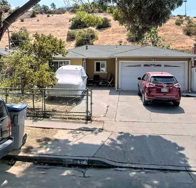 2nd image of 444 Harmony Ln
