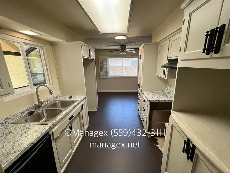 4495 N John Albert Ave — Photo 3