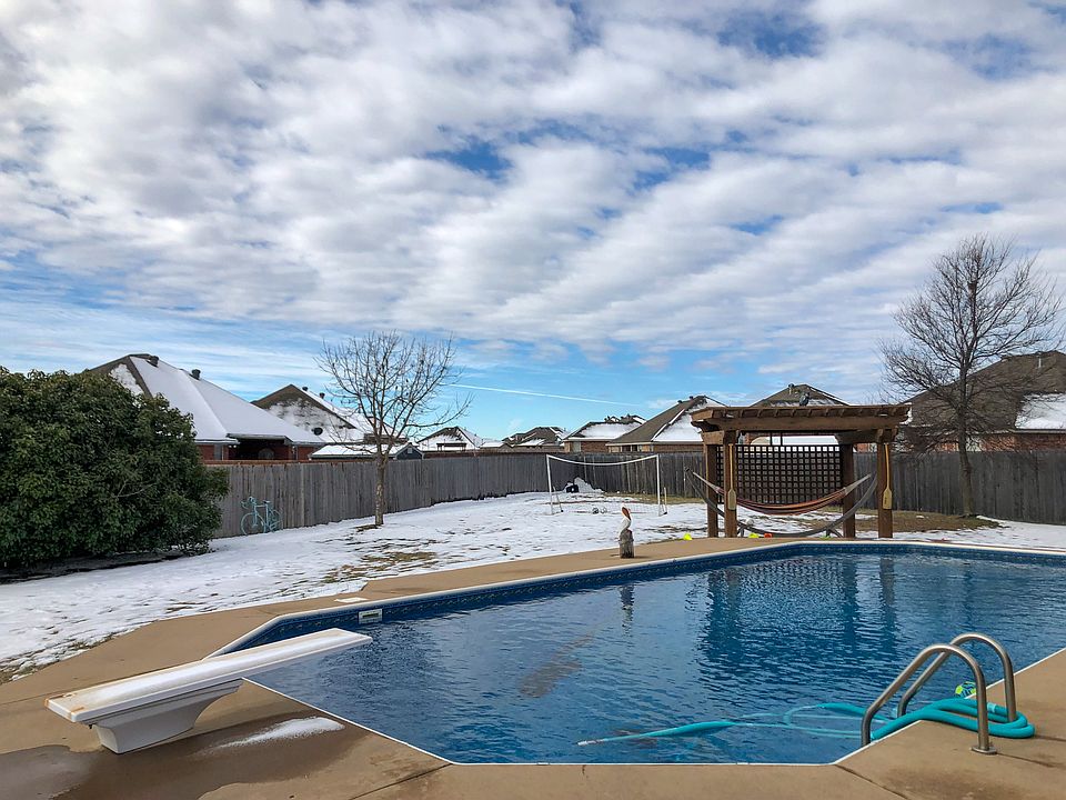 2nd image of 5324 Ridgecrest Dr