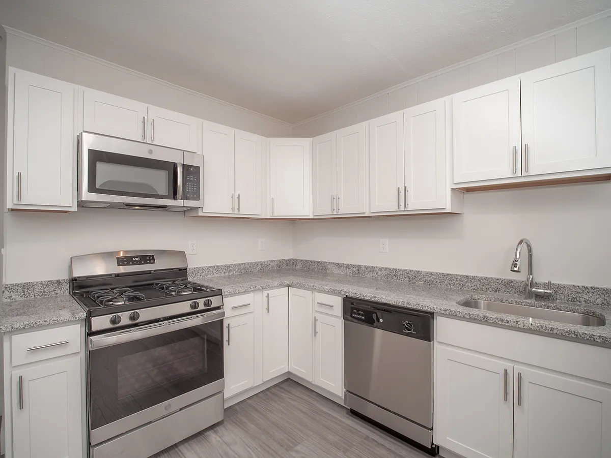 Building Photo - 354 Beacon St #2