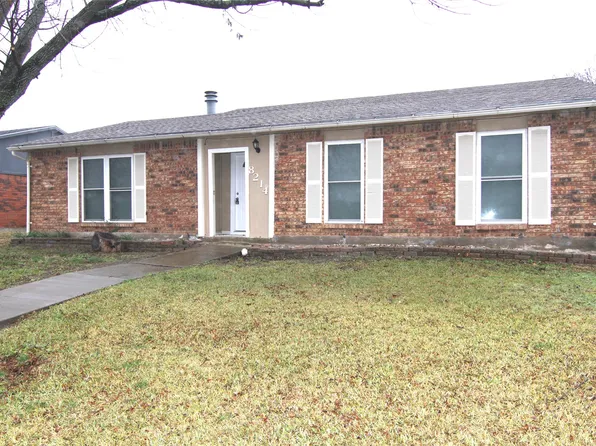 8214 Woodside Rd, Rowlett, TX 75088