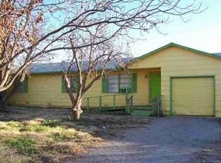 606 Wisconsin St, Geronimo, OK 73543