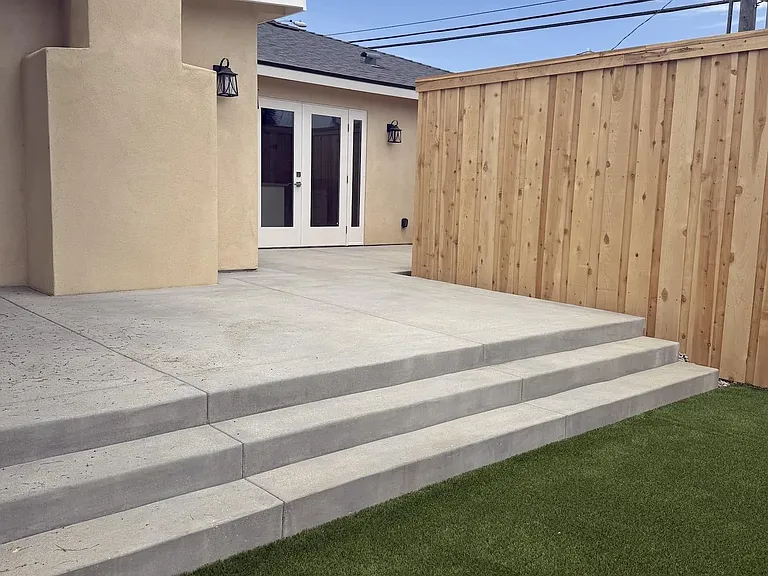 291 Ebony Ave — Photo 35