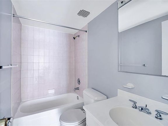 4th image of 108-31 Seaview Ave #35C