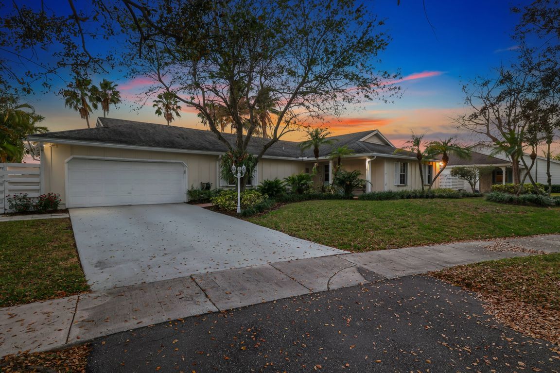 14952 SW 149th St-44