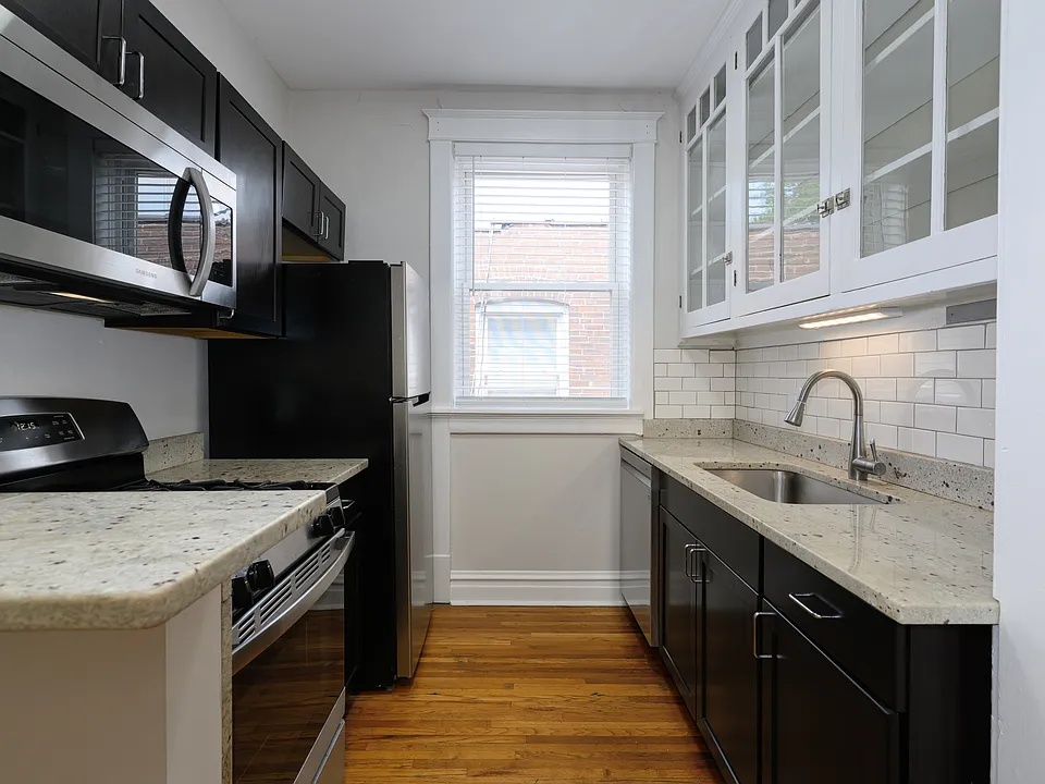 1115 Louisville Ave #2B6