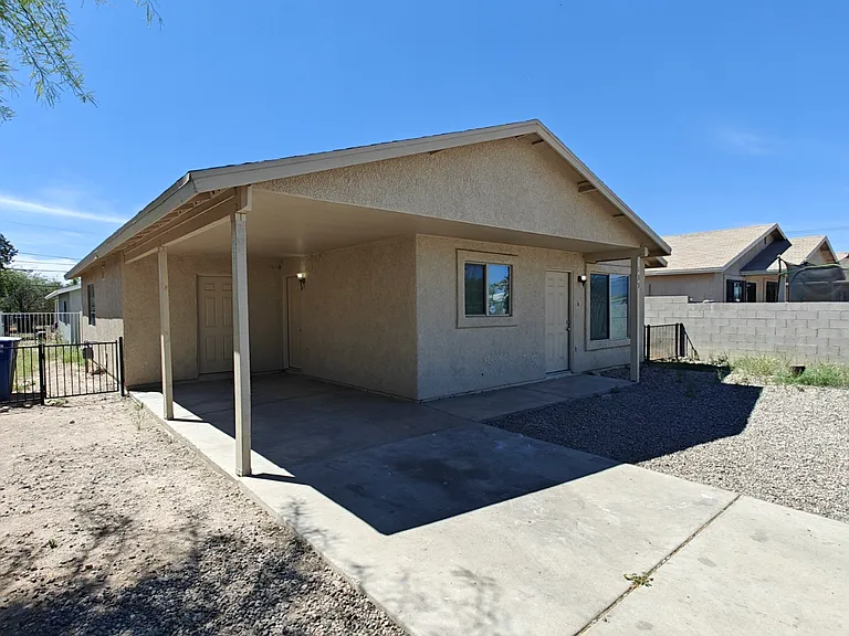 133 W Lester St — Photo 24