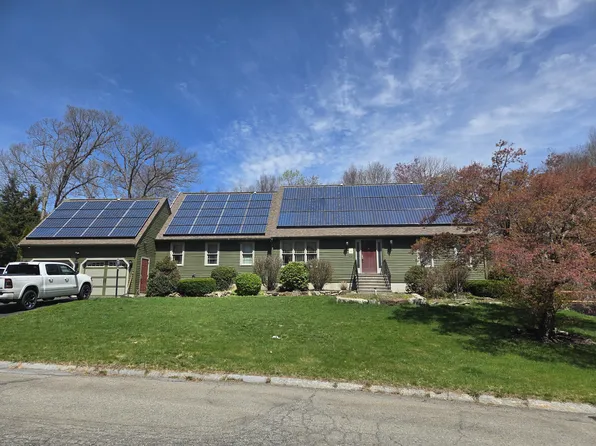 2 Wingfoot Ln, Millbury, MA 01527