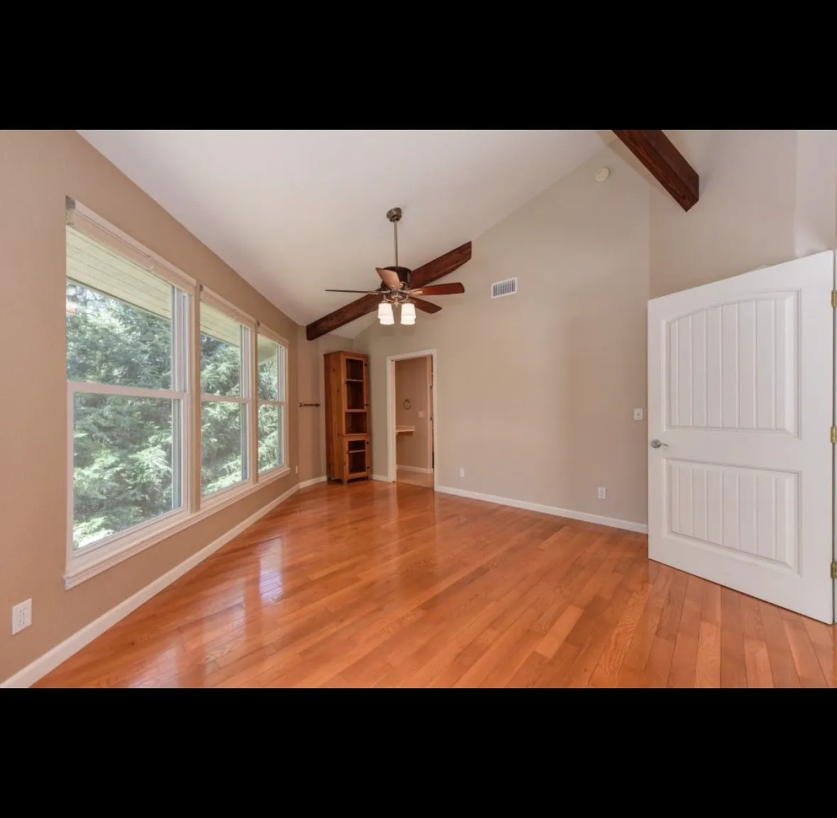 2 bed, 1250 sqft, $2,195 — Photo 4