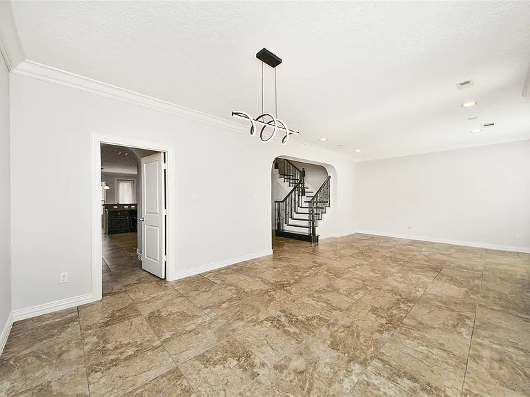 2046 Palm Forest Ln — Photo 9