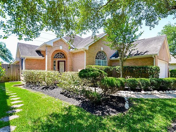 5th image of 3915 Heritage Colony Dr