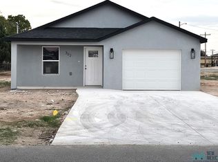 302 W Rose St, Carlsbad, NM 88220