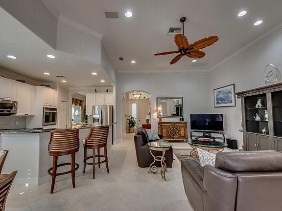 4th image of 10507 Bella Vista Dr