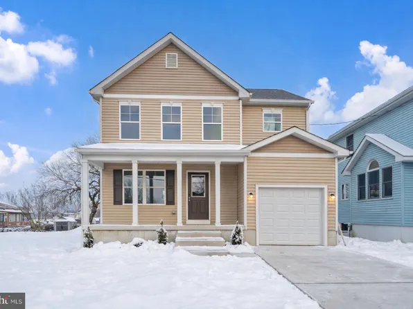 105 W Washington Ave, Magnolia, NJ 08049