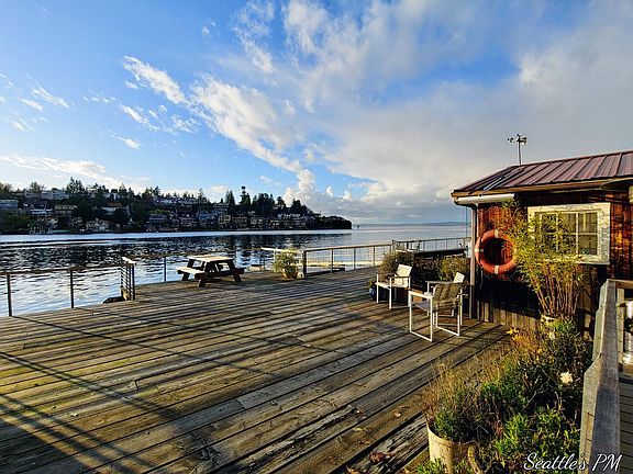 3rd image of 5619 Seaview Ave NW