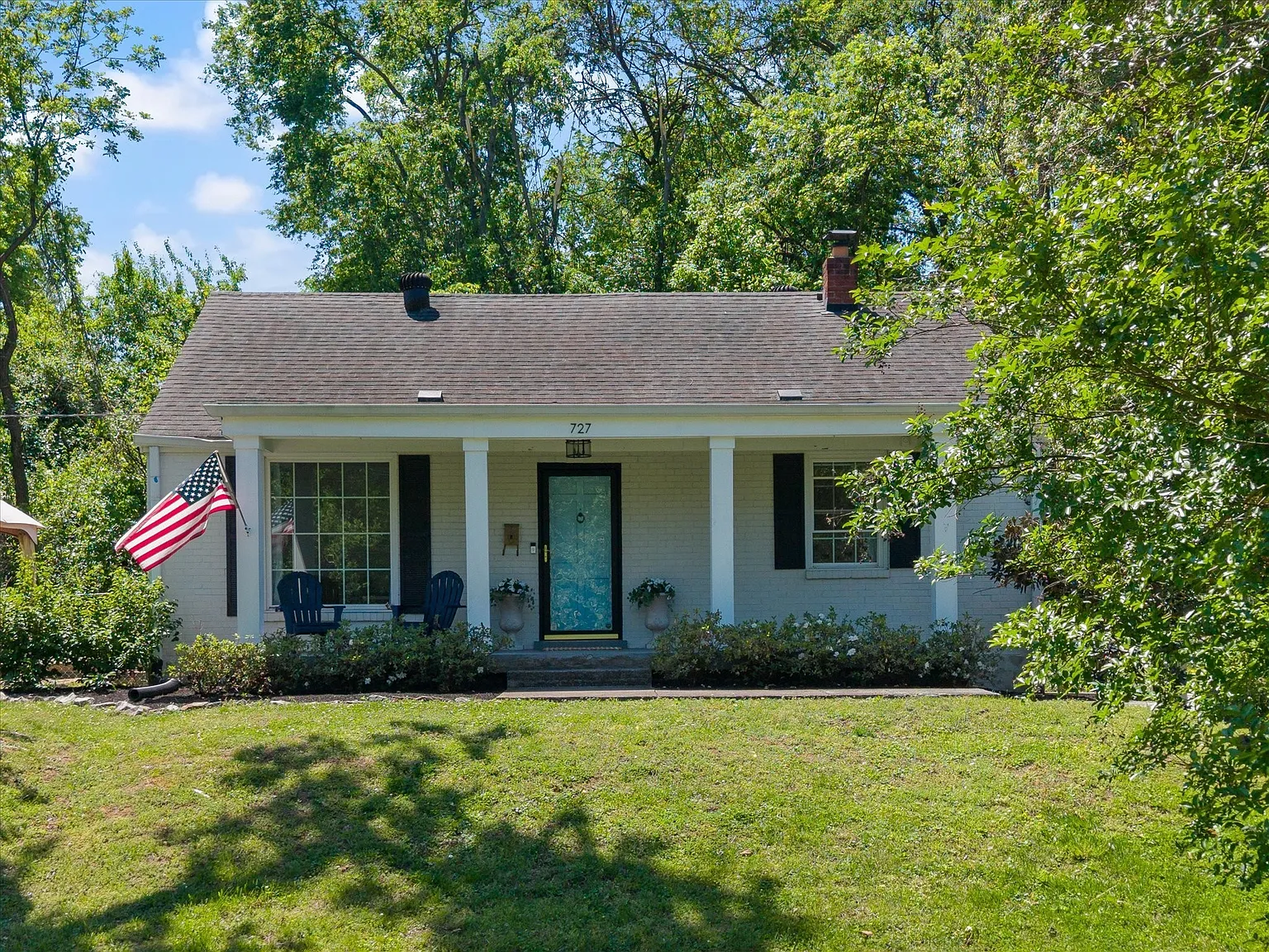 3 bed, 1851 sqft, $2,900 — Photo 2