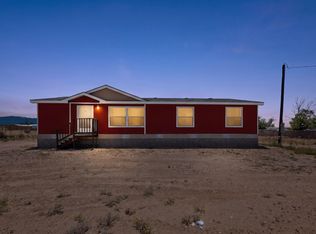 21 Valencia Dr, Los Lunas, NM 87031