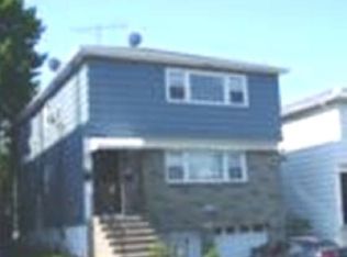 31 Argyle Ter, Irvington, NJ 07111