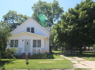1107 Barker St, Bloomington, IL 61701