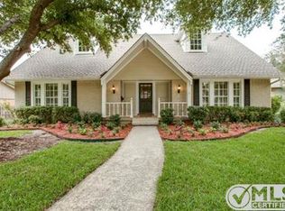 9523 Fieldcrest Ct, Dallas, TX 75238