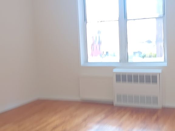 2nd image of 14325 41st Ave Floor 1