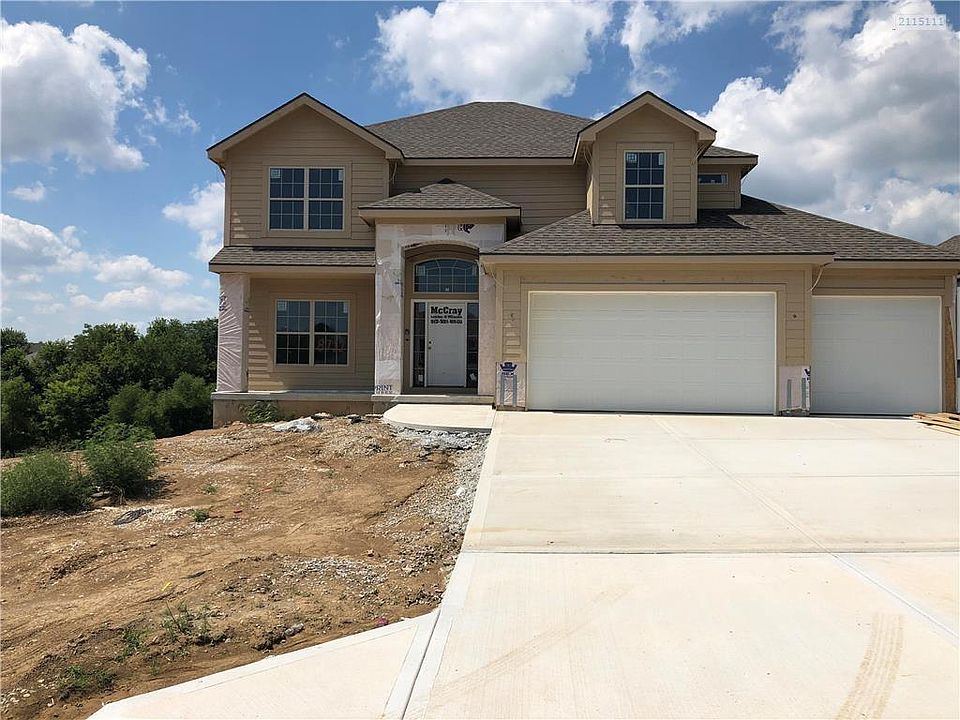 1st image of 8712 N Spruce Ct