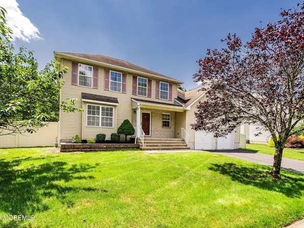 86 Lorelei Drive, Howell, NJ 07731