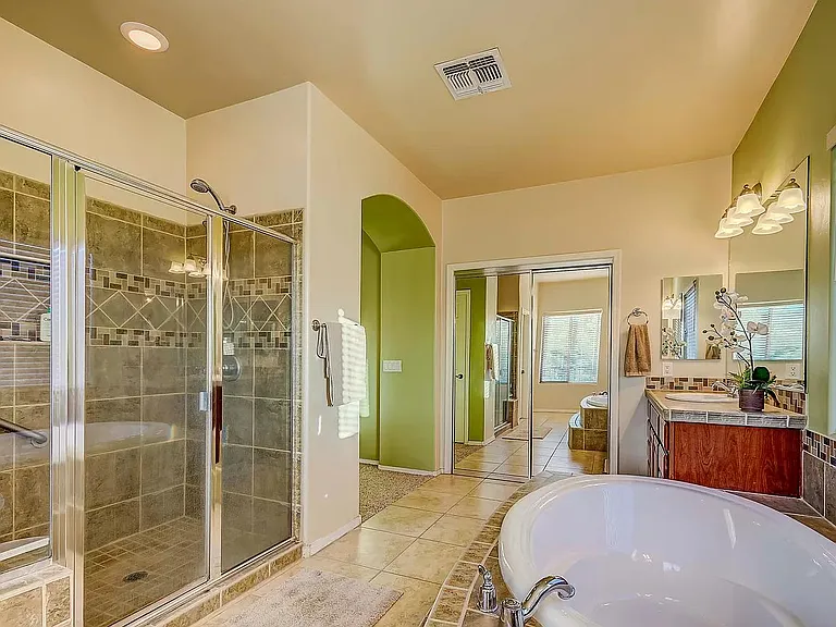 133 E Placita Lago Bello — Photo 6