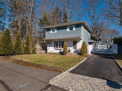 9 Leeds Street, Huntington Station, NY, 11746