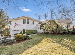 38 Sussex Rd, New Rochelle, NY 10804