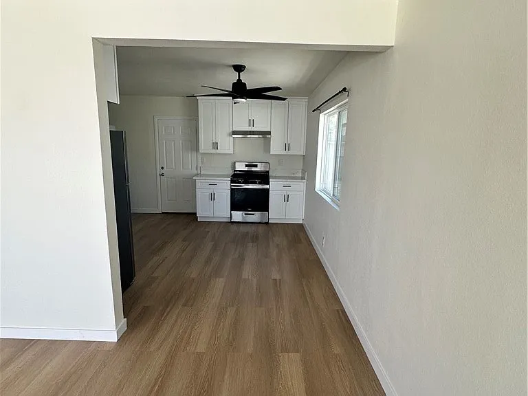 4555 W 165th St — Photo 3