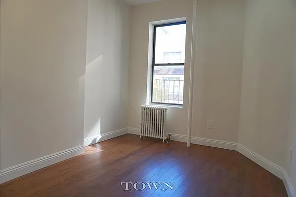 Rented by Town Residential | media 25