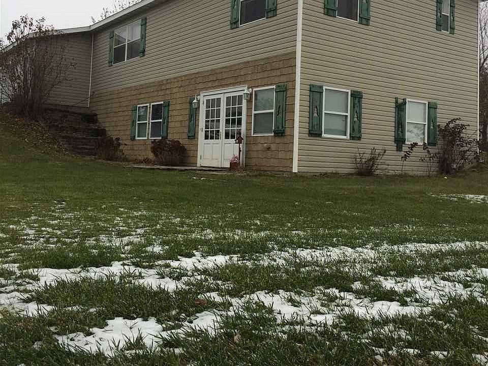 1st image of 557 Angela St