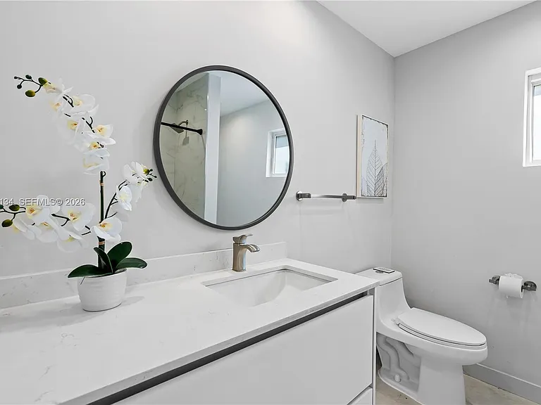 1329 Funston St — Photo 17
