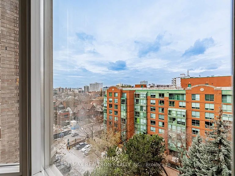 284 Bloor St W #903 — Photo 26