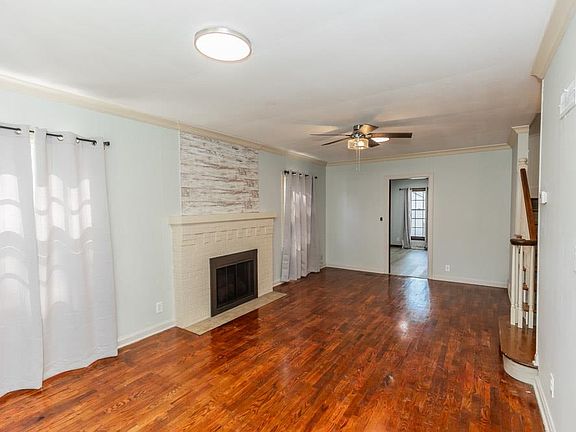 2nd image of 345 W Ellsworth Ave