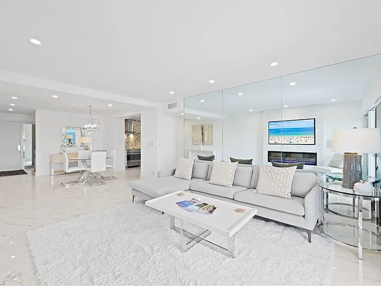 3443 Gulf Shore Blvd N #803 — Photo 6